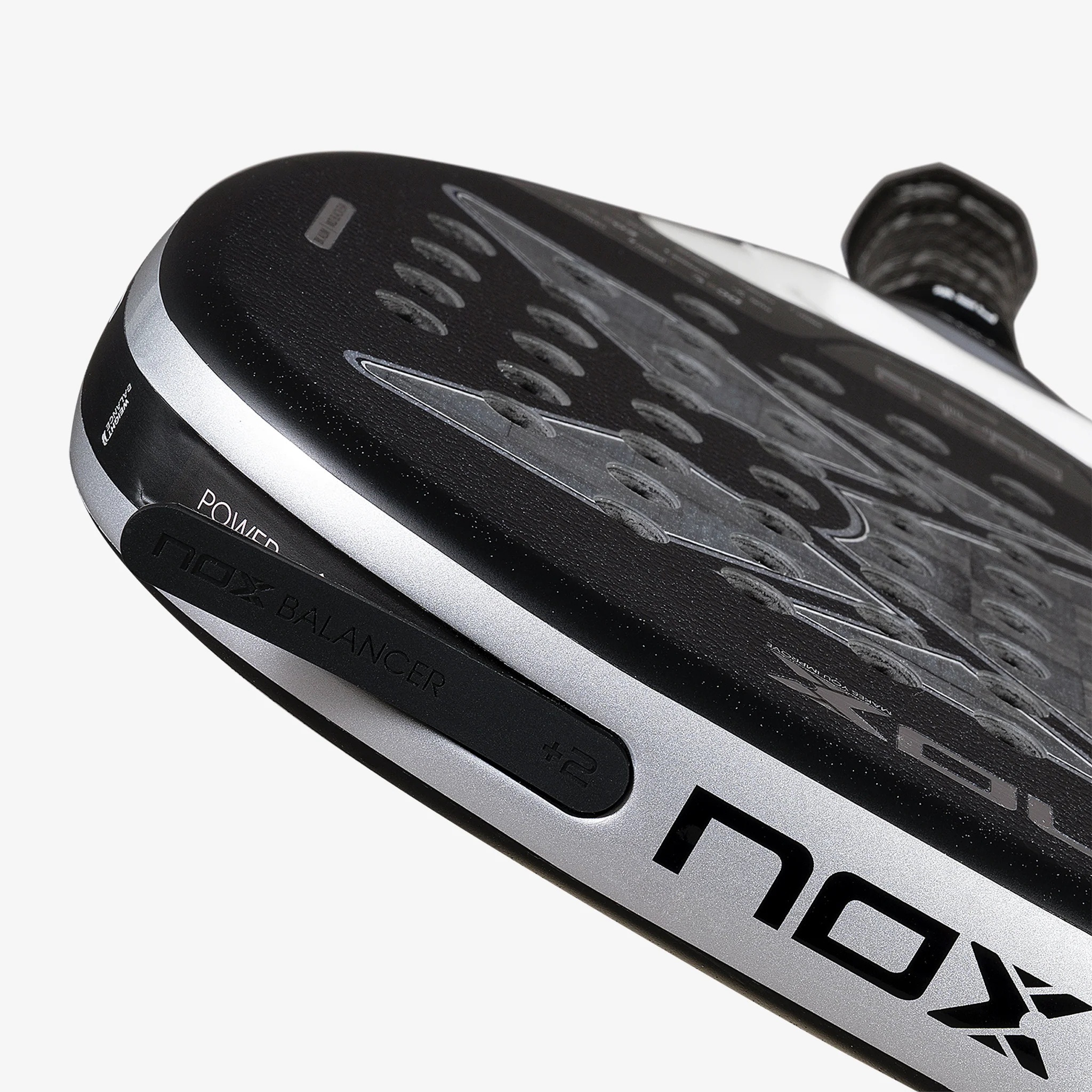 Nox AT10 Genius Attack 18K Alum Padel (2026) - Image 6