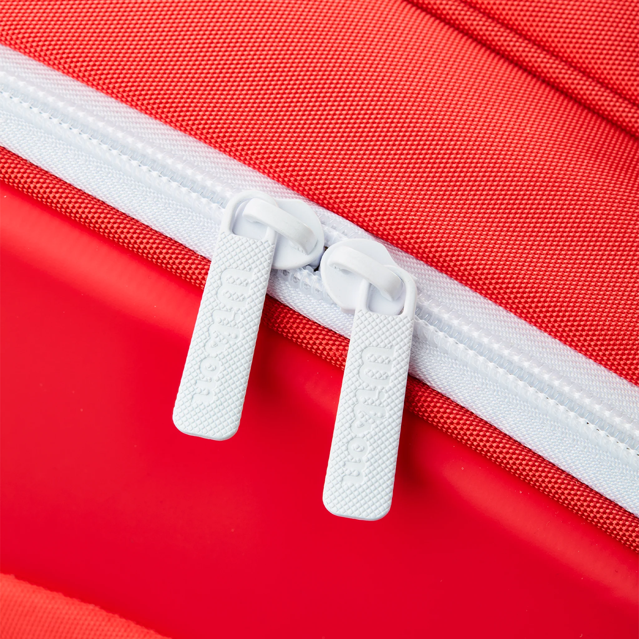 Wilson Super Tour Red Padel Bag (2026) - Image 7